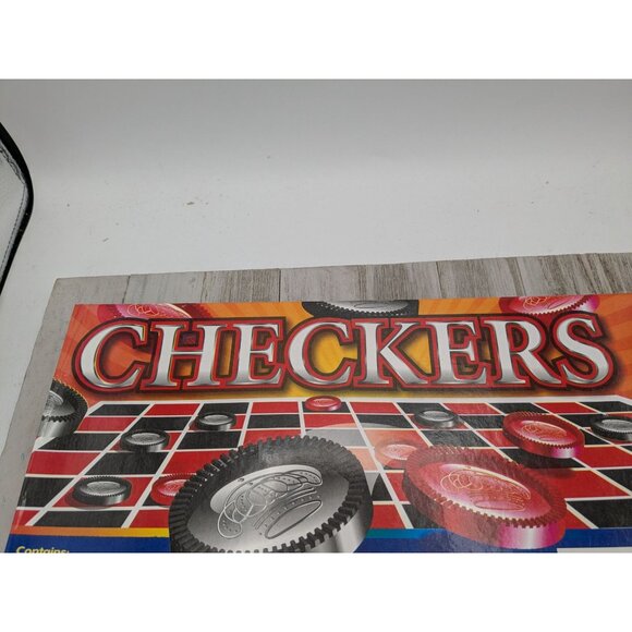Classic Checkers Board Game With Board & 24 Plastic Checkers New - Picture 2 of 4